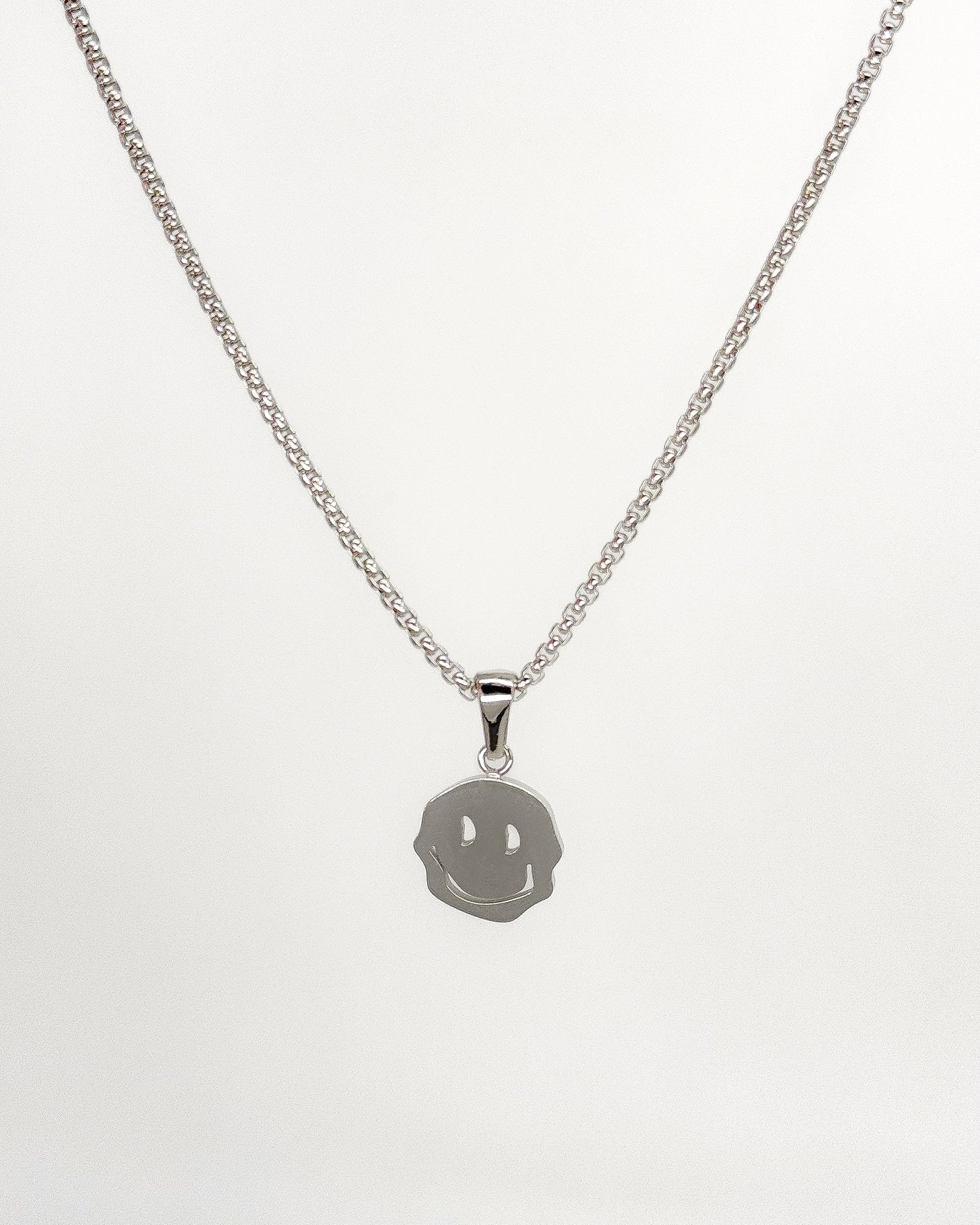 SMILE Necklace Silver