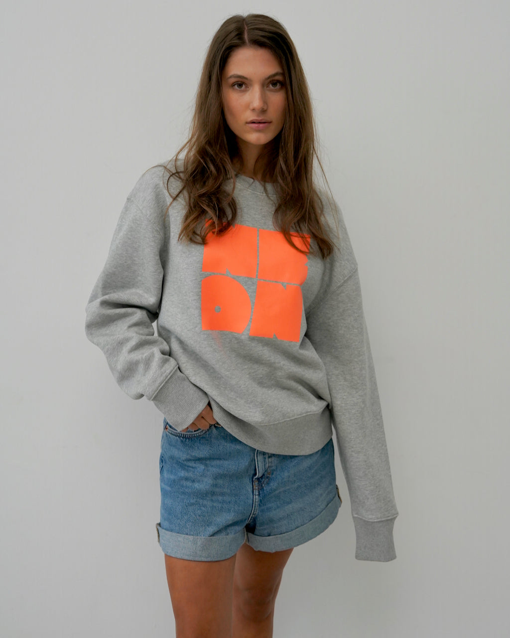 NEON SQUARE Sweater