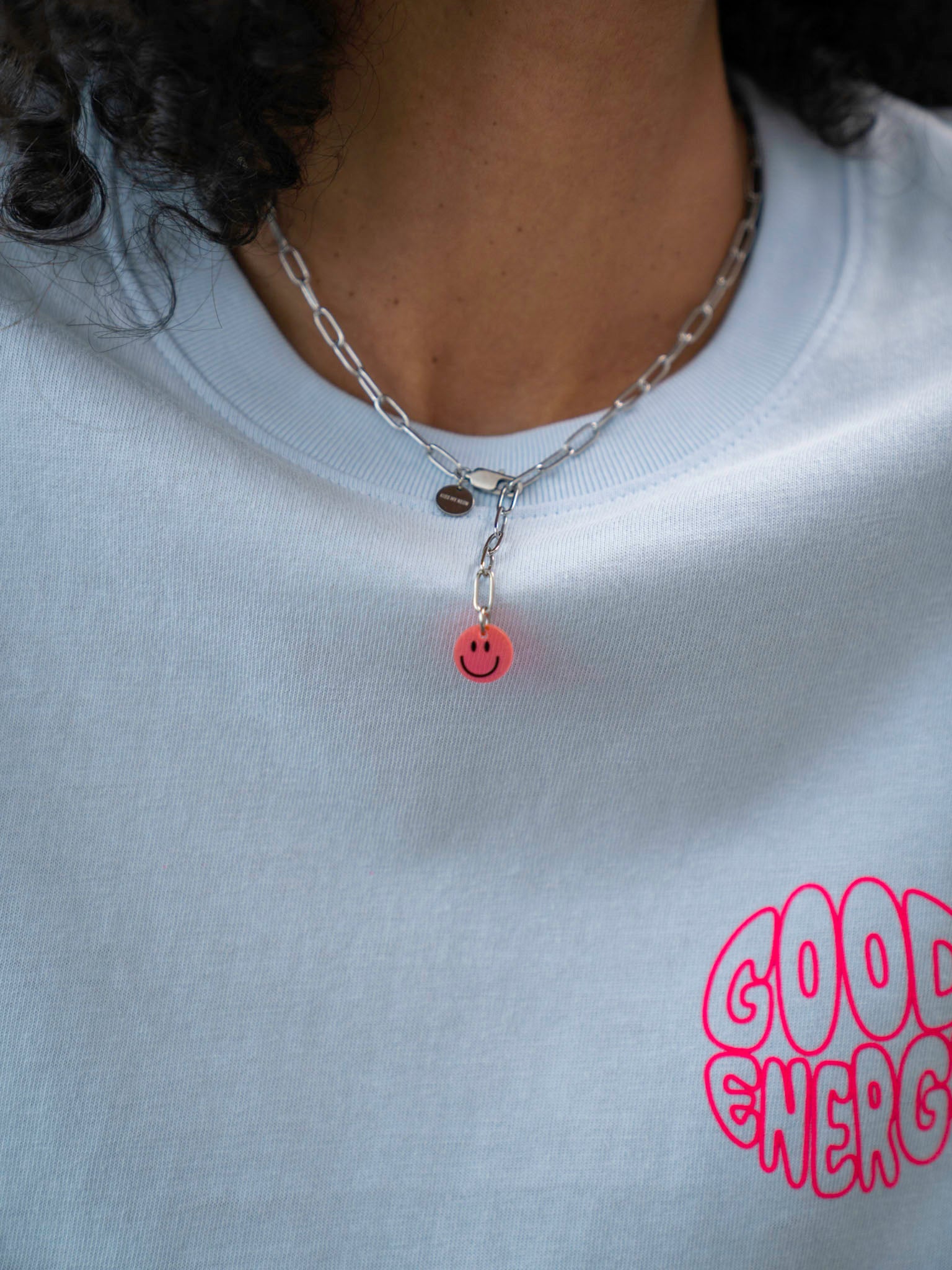 SOHO SMILEY CHAIN PINK SILVER