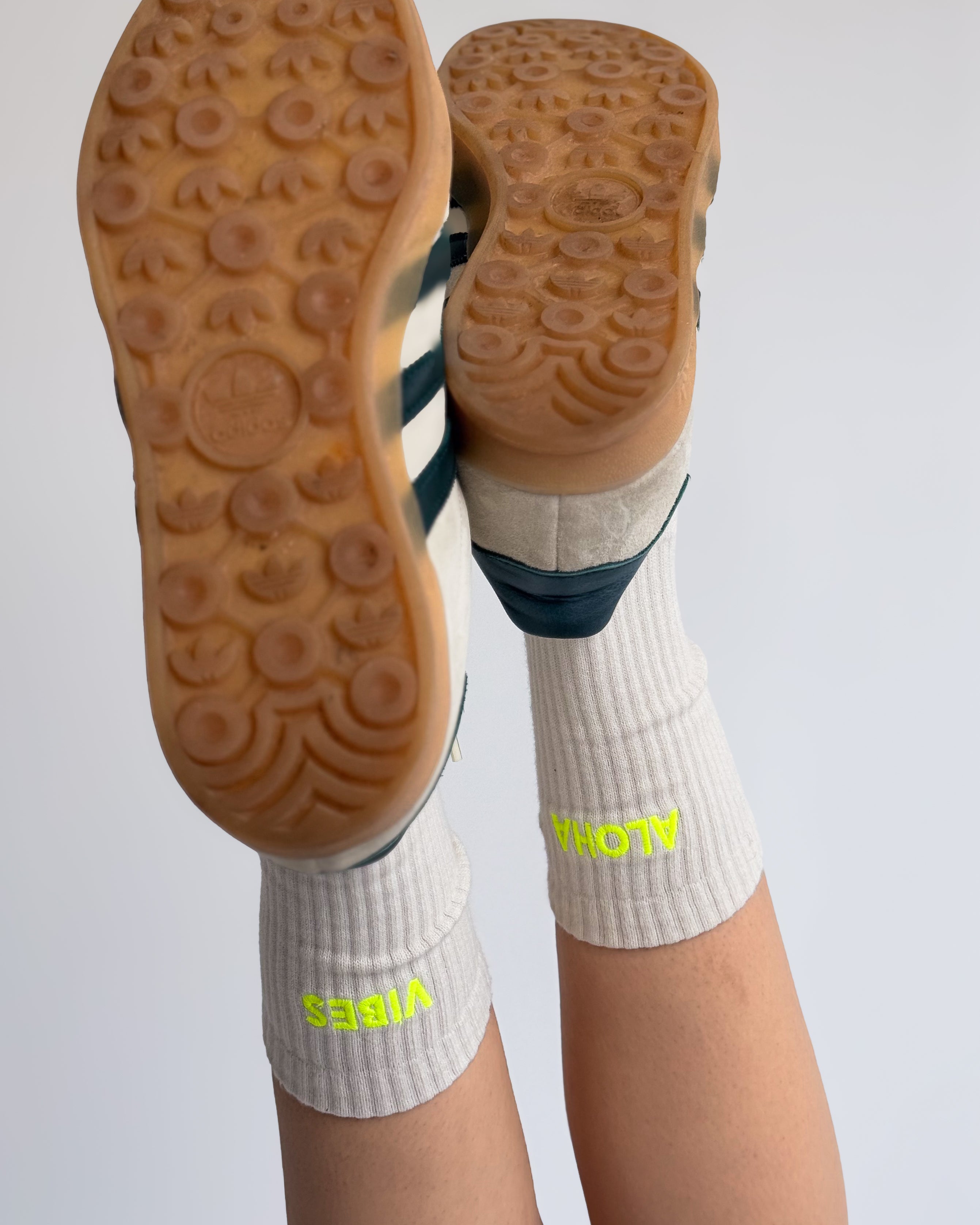 ALOHA VIBES STITCH Socken