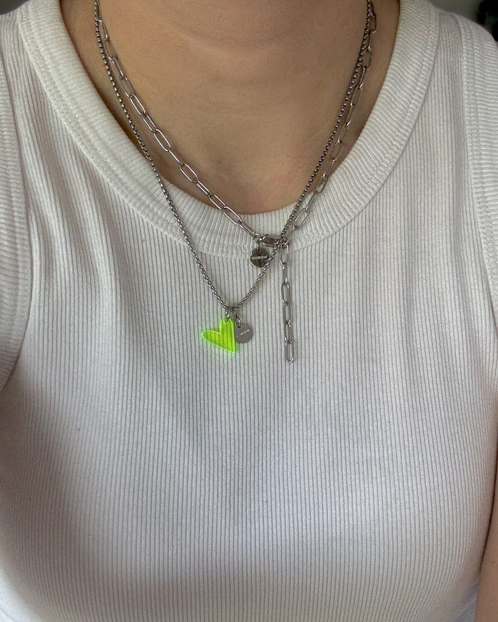 ACRYL HEART NECKLACE YELLOW SILVER