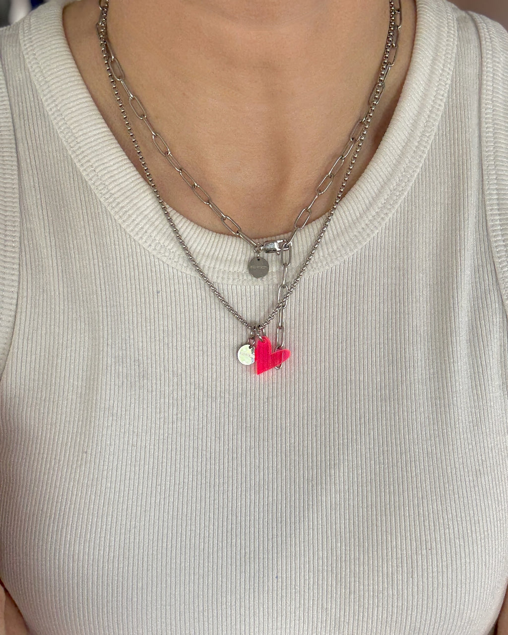 ACRYL HEART NECKLACE RED SILVER