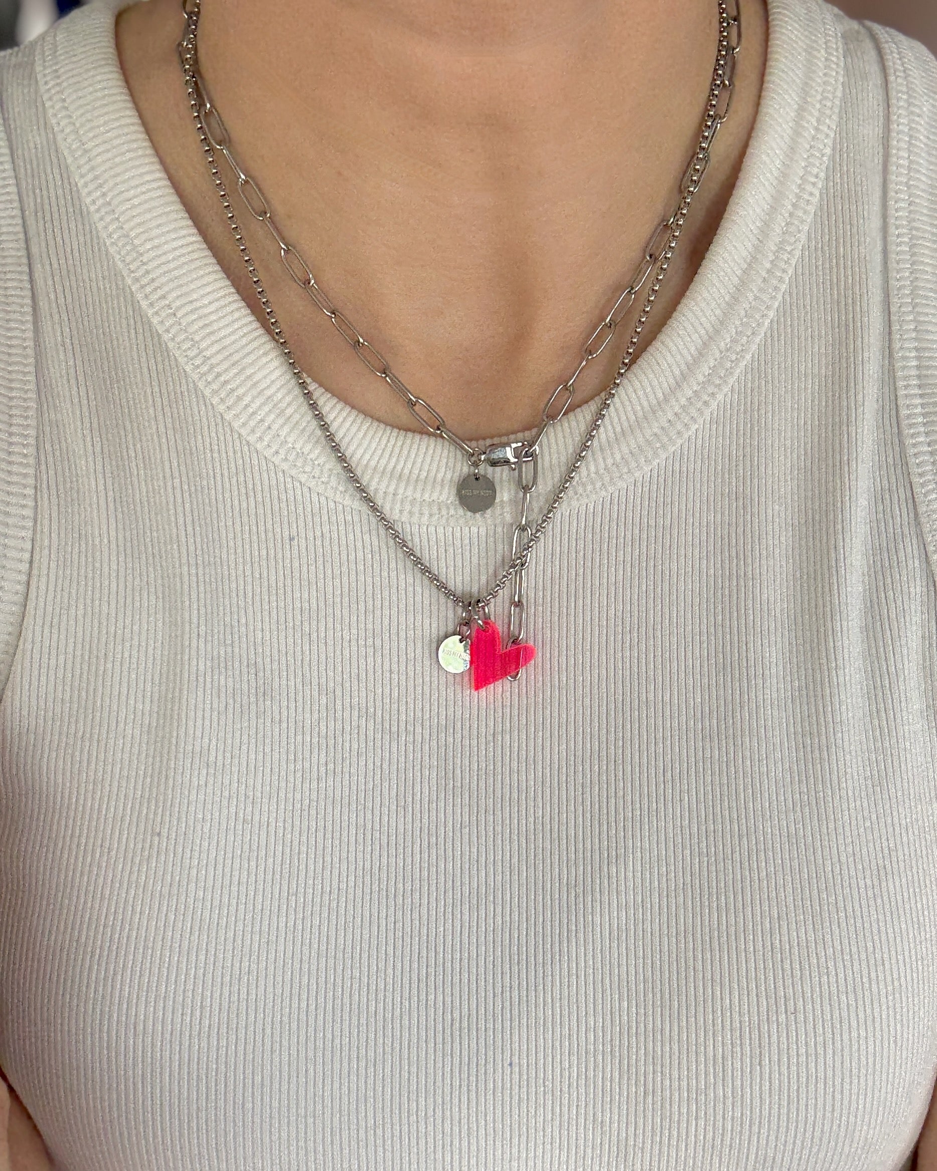 ACRYL HEART NECKLACE RED SILVER