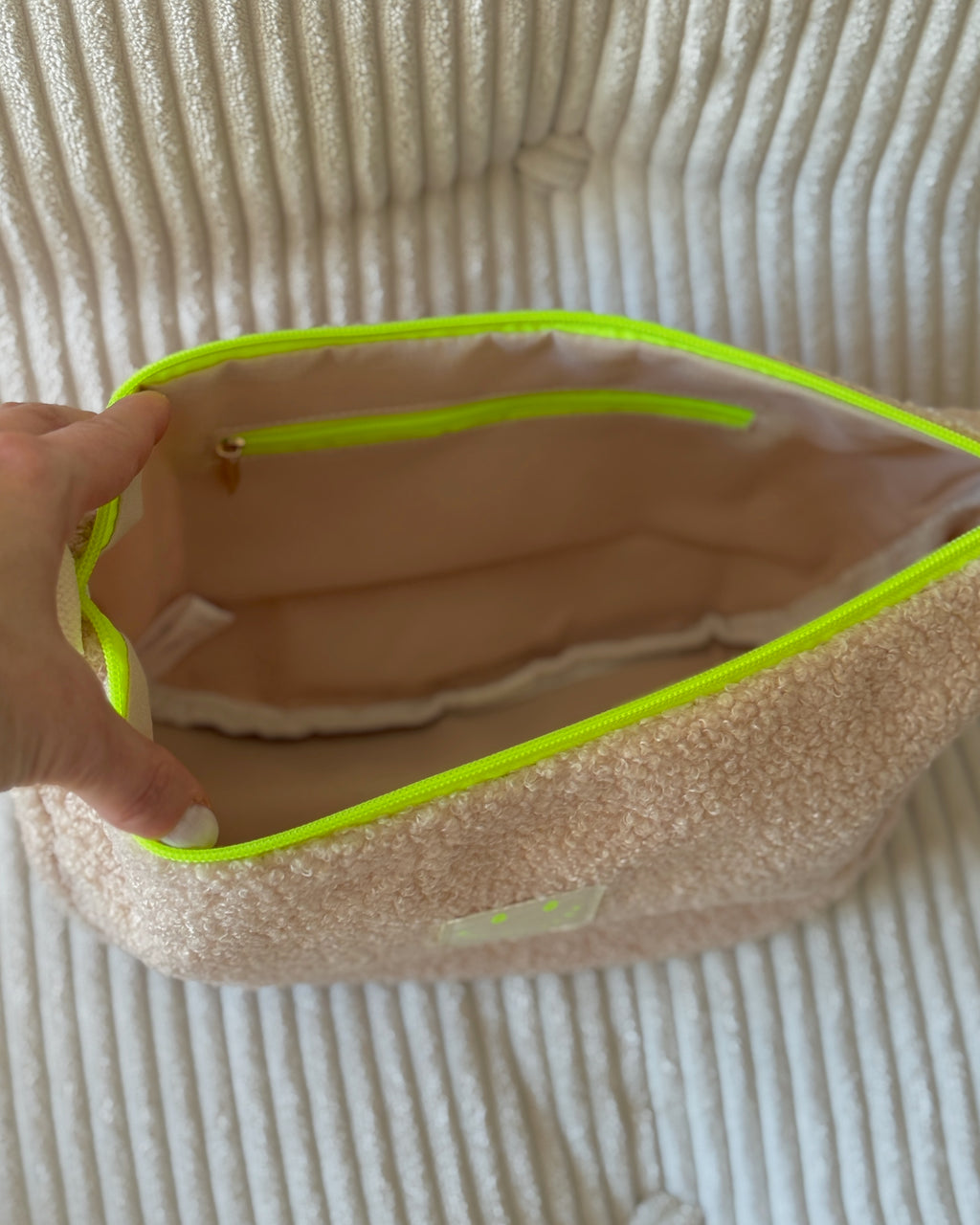 Crossbody Bag aus TEDDY Bouclé-Fleece NATUR