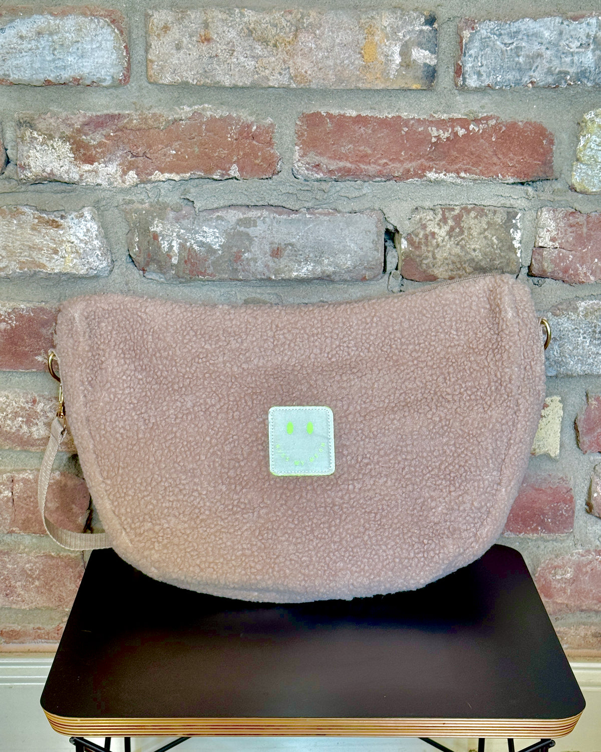 TEDDY HALFMOON CROSSBODY BAG SAND