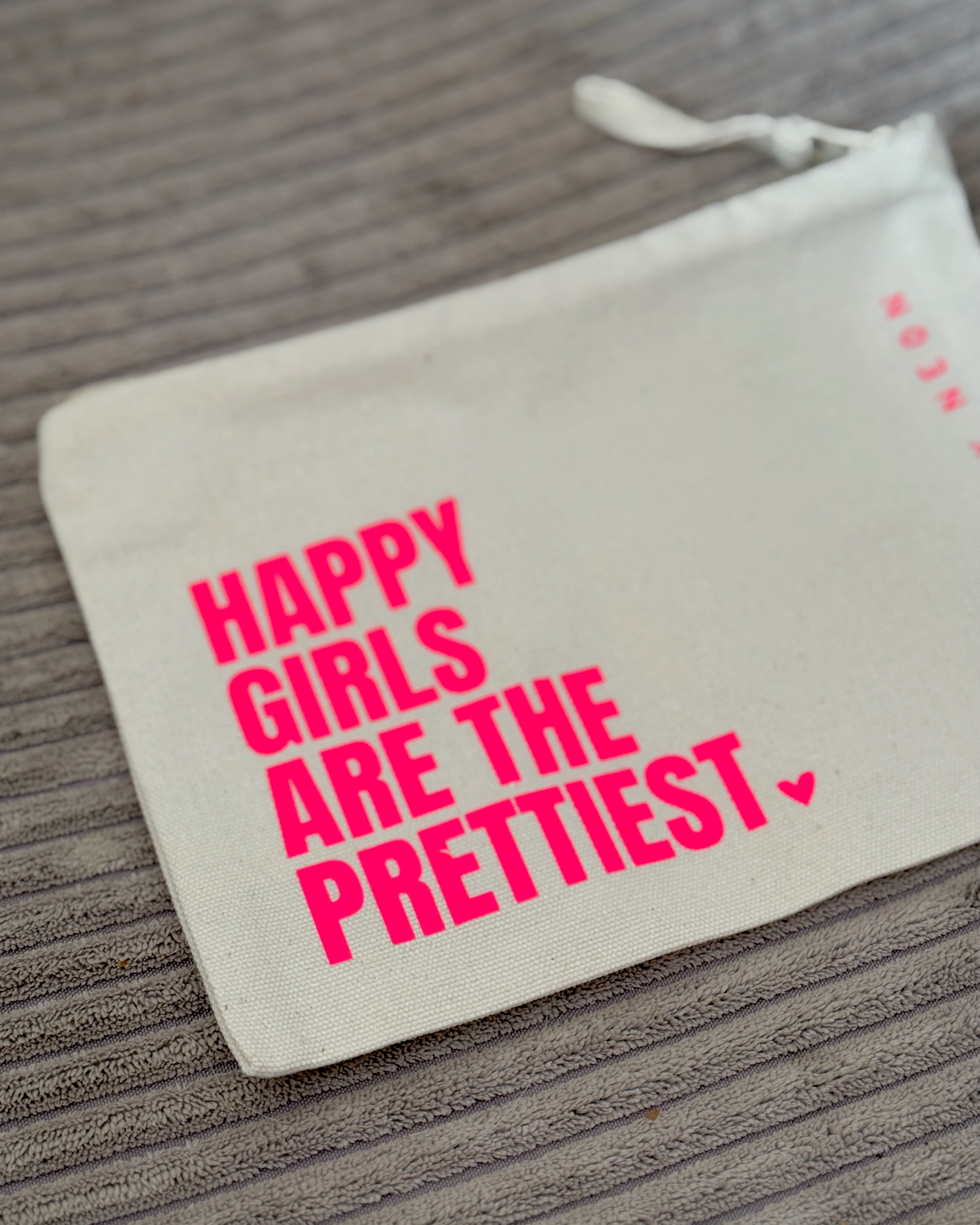 HAPPY GIRLS Pouch
