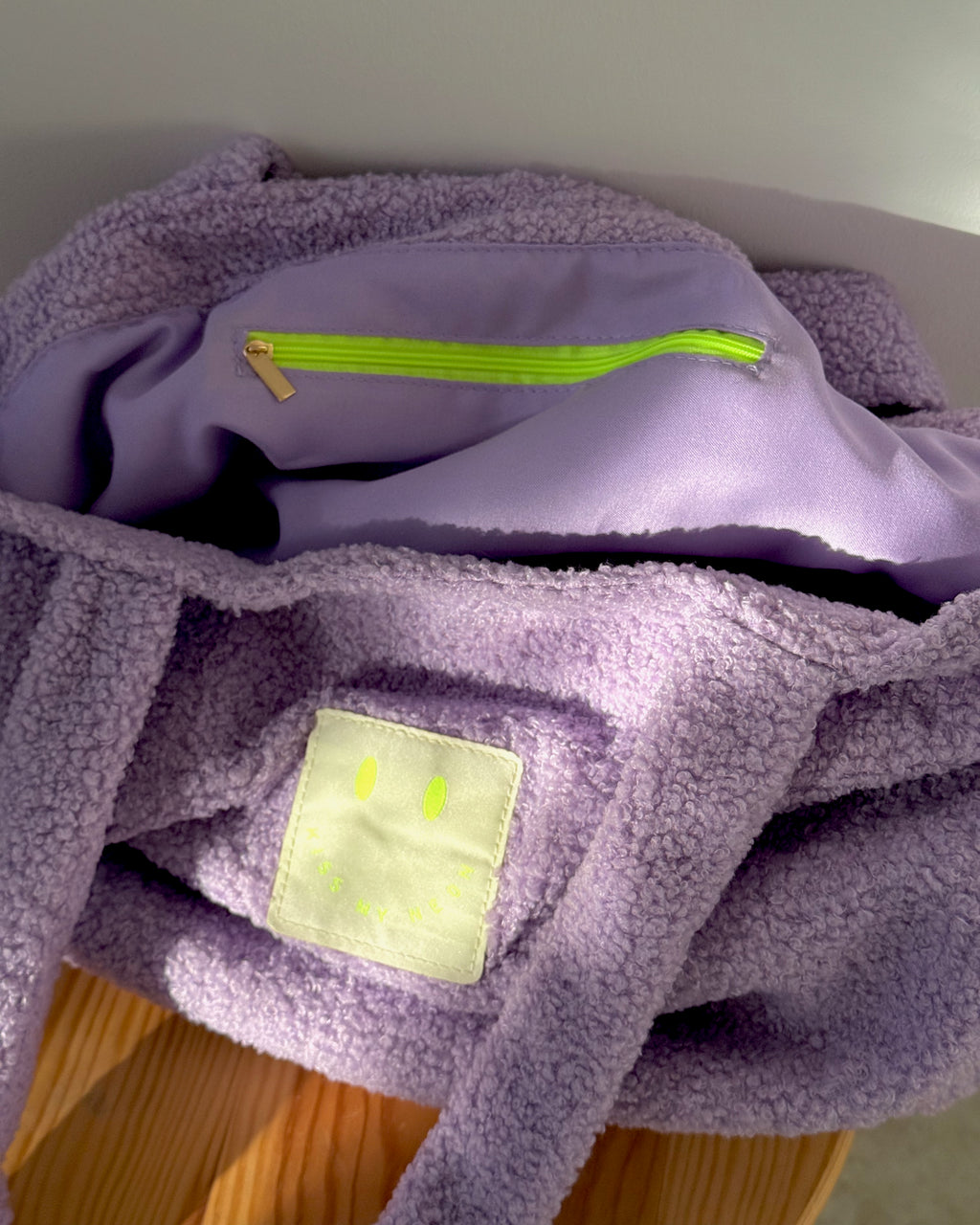 Shopping Bag aus TEDDY Bouclé-Fleece LAVENDEL
