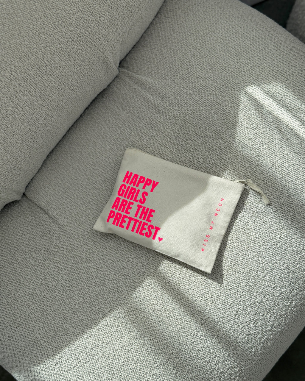 HAPPY GIRLS Pouch
