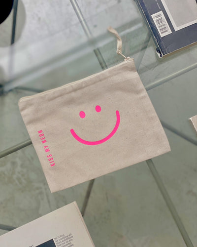 SMILE Pouch