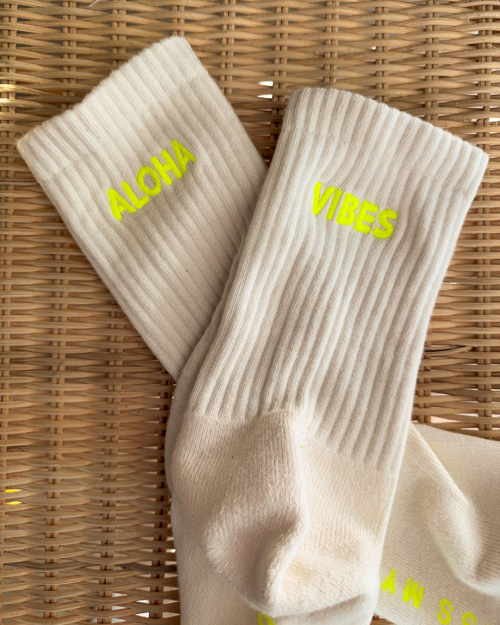 ALOHA VIBES STITCH Socken