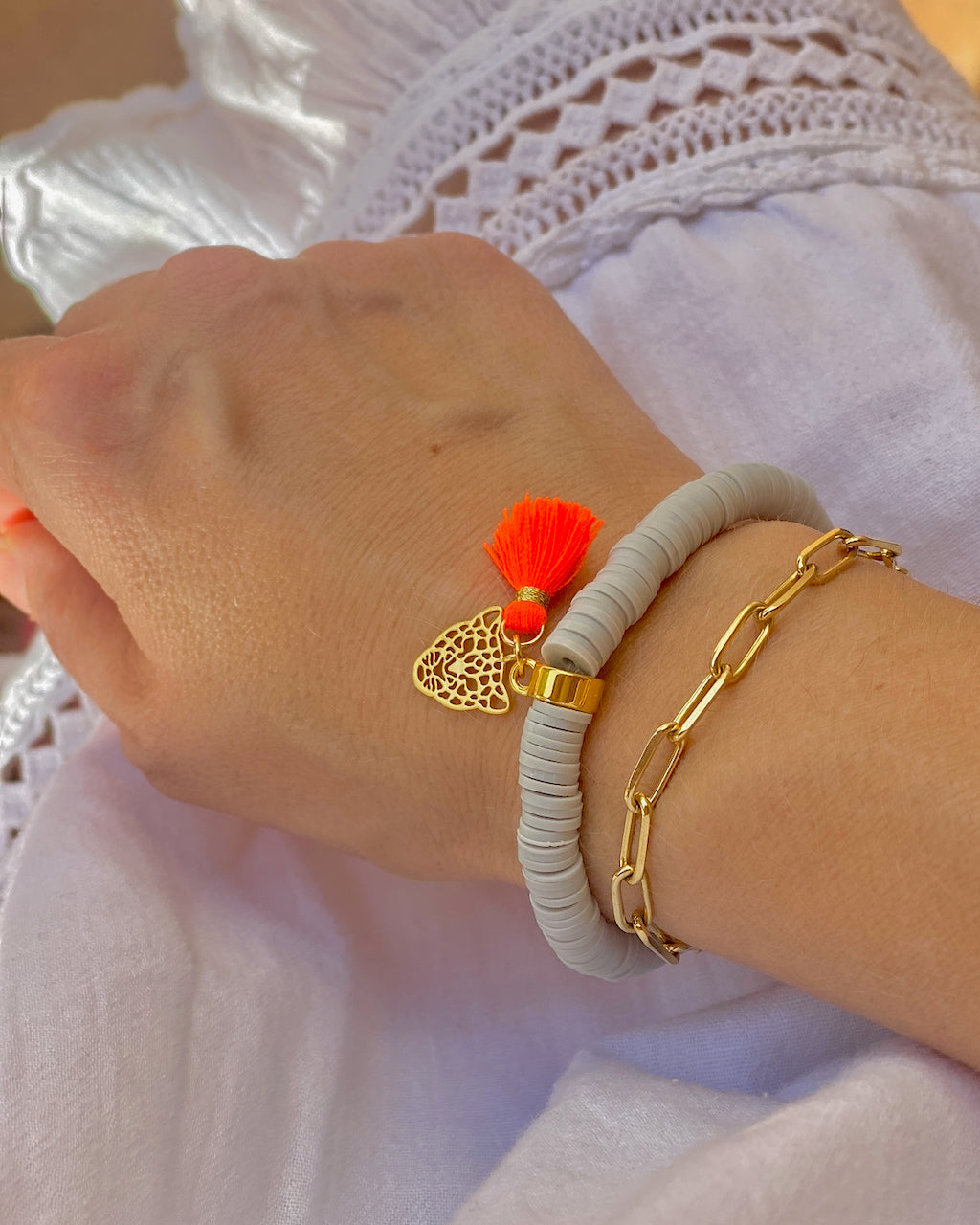 GREY Armband