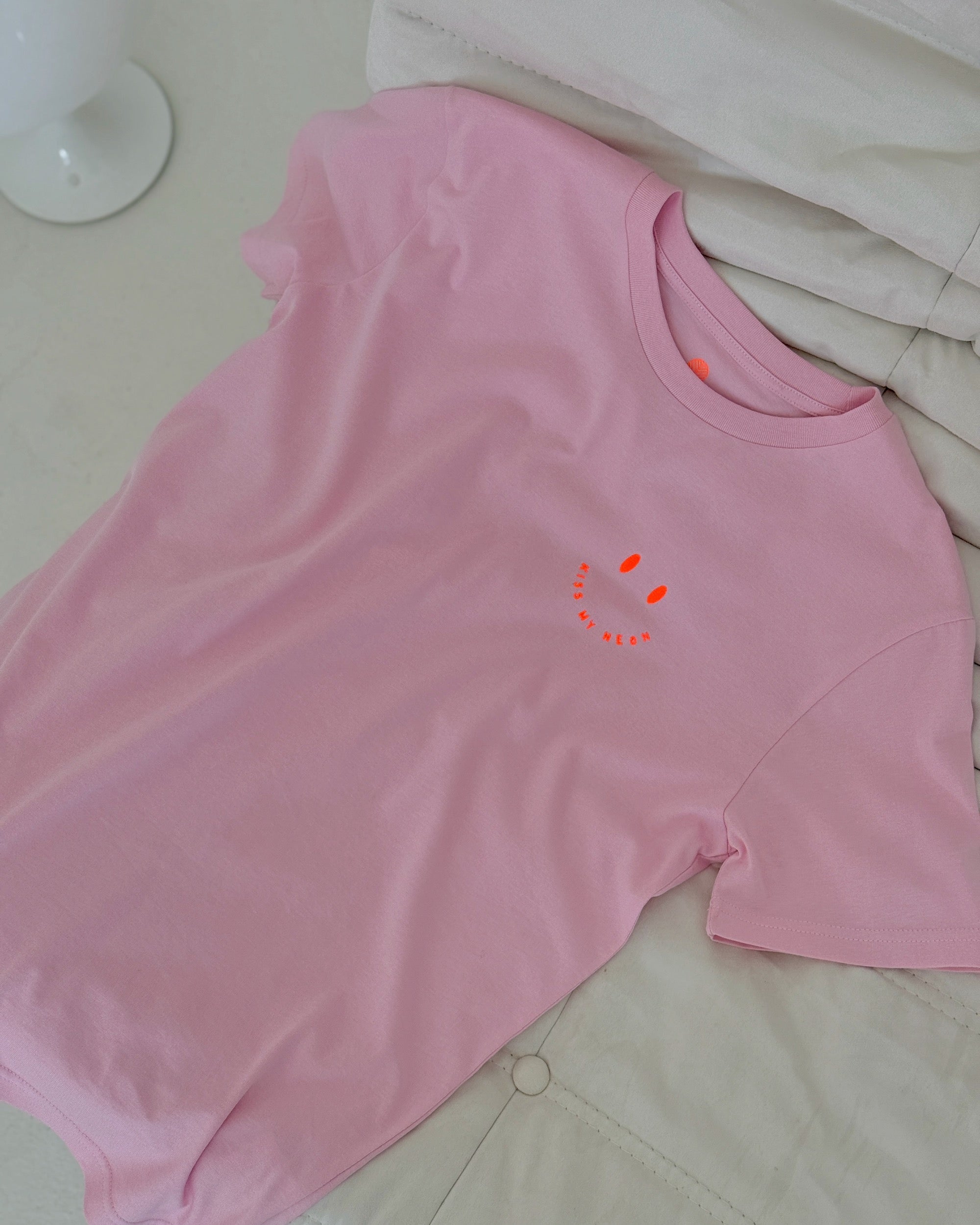 SIGNATURE SMILE T-SHIRT