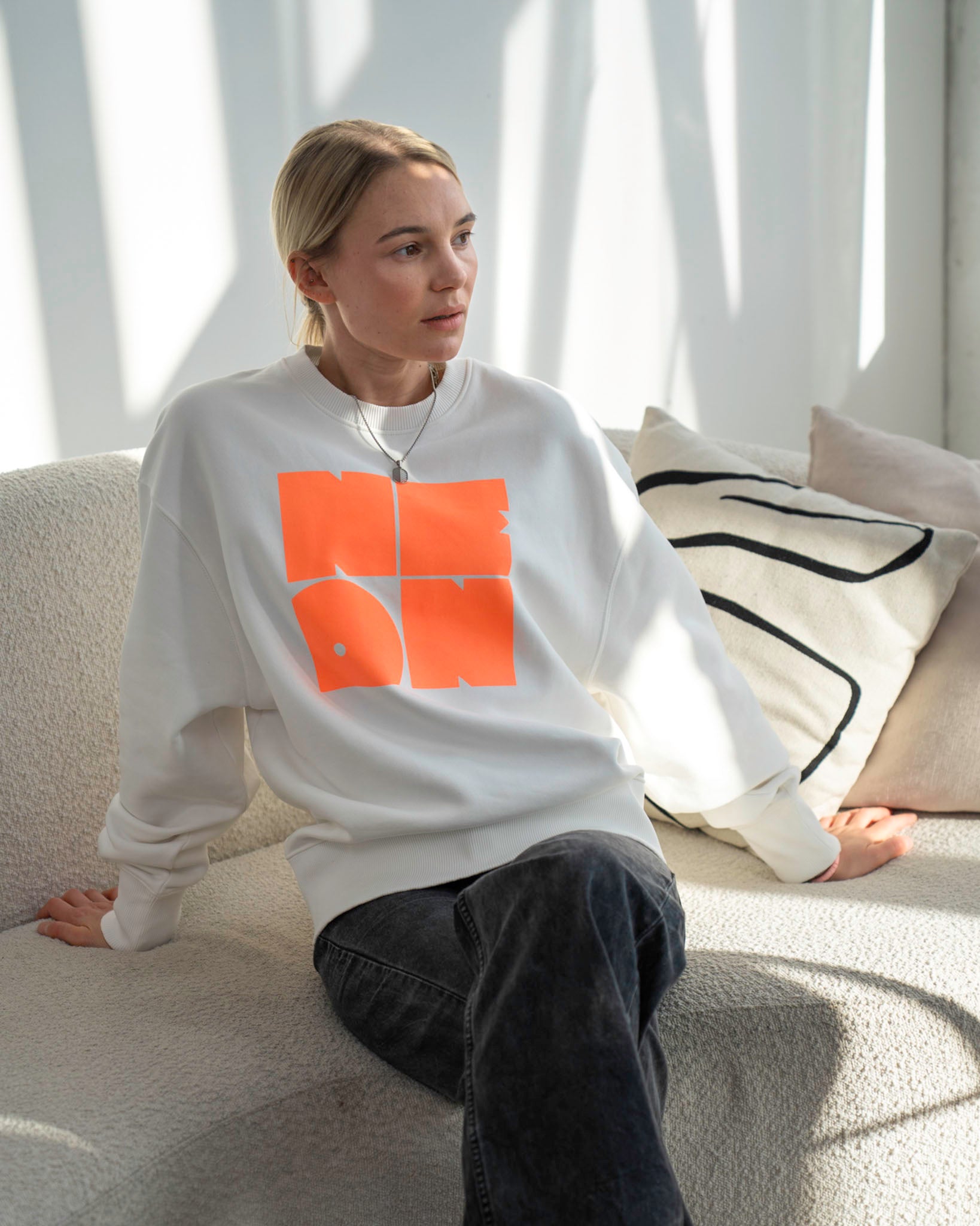 NEON SQUARE Sweater