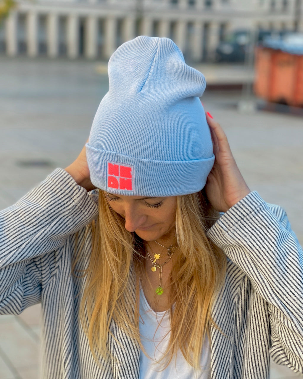 Beanie NEON BLUE