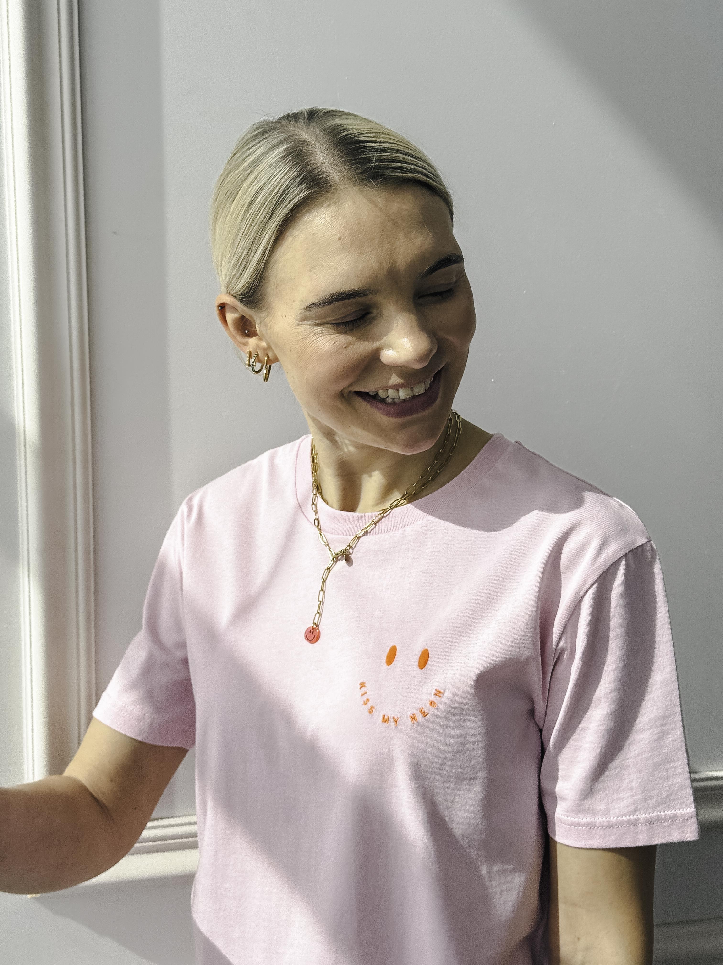 SIGNATURE SMILE T-SHIRT