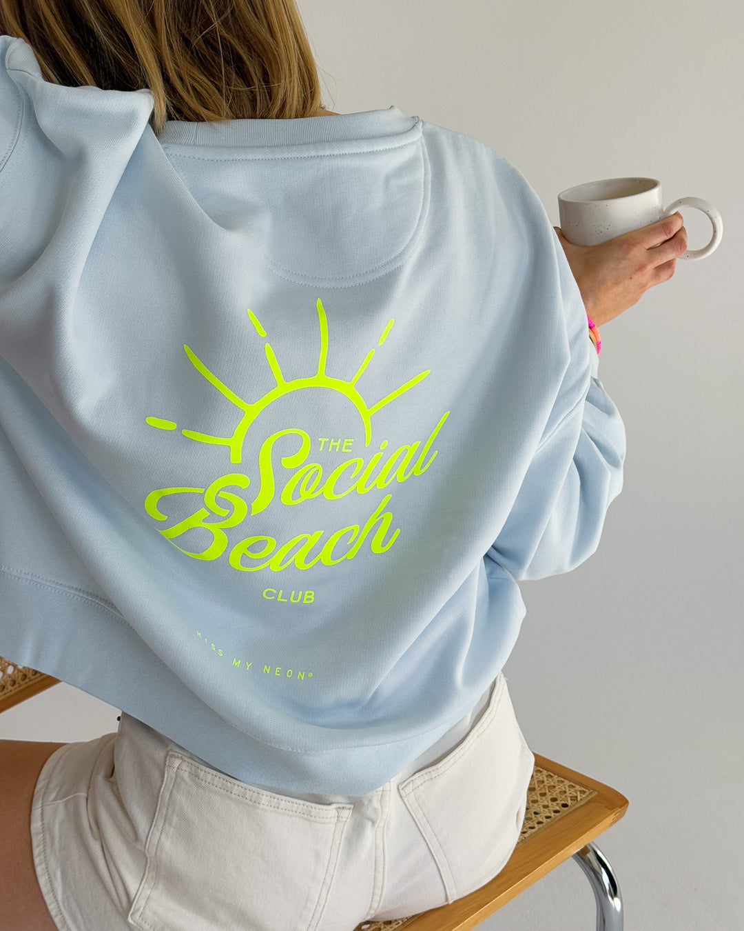 SOCIALBEACHCLUB_back_chair_mood