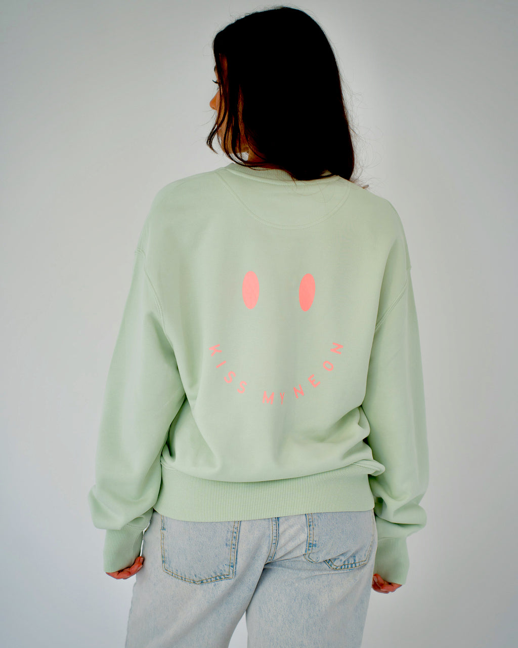 SIGNATURE SMILE Oversized Sweater