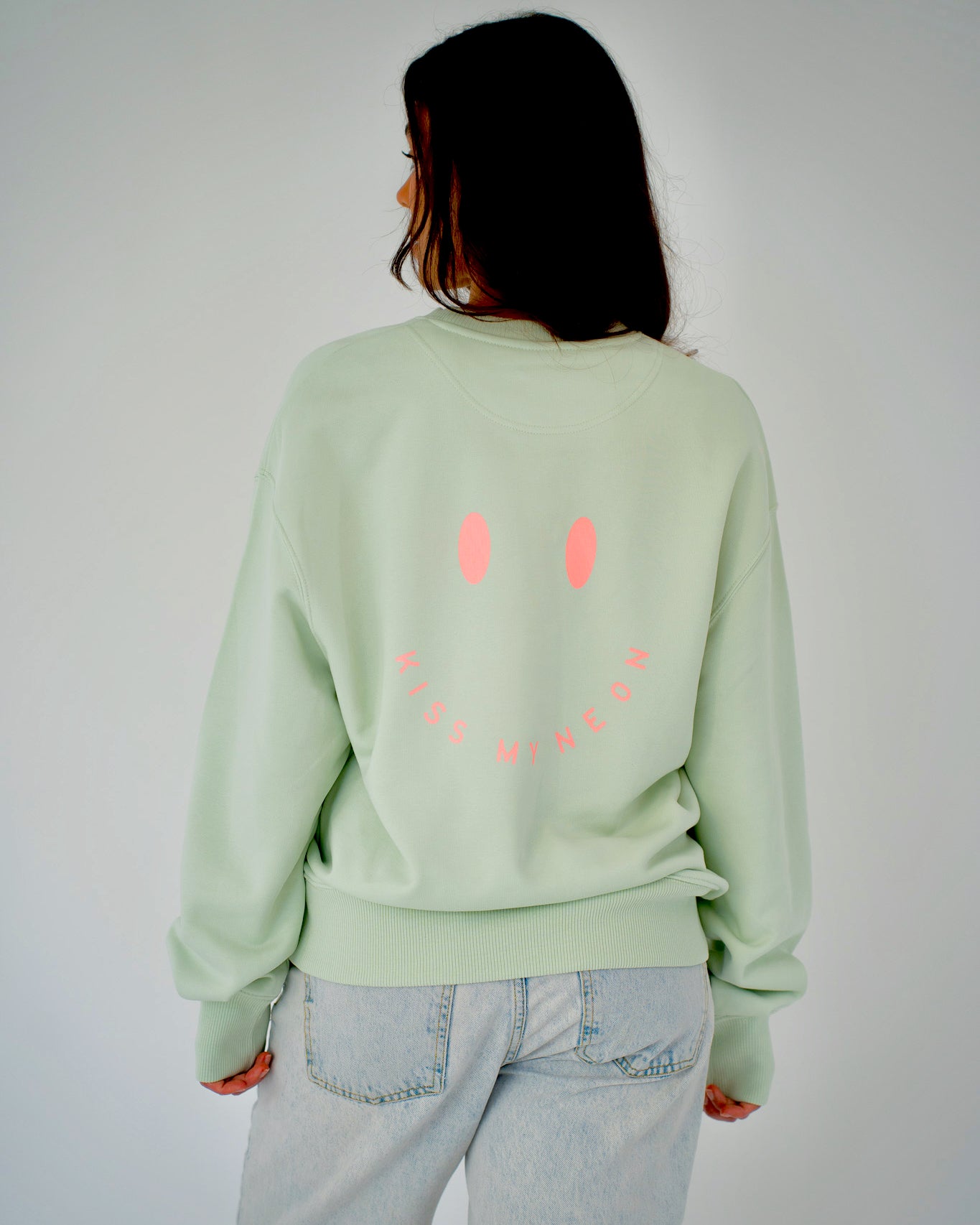 SIGNATURE SMILE Oversized Sweater