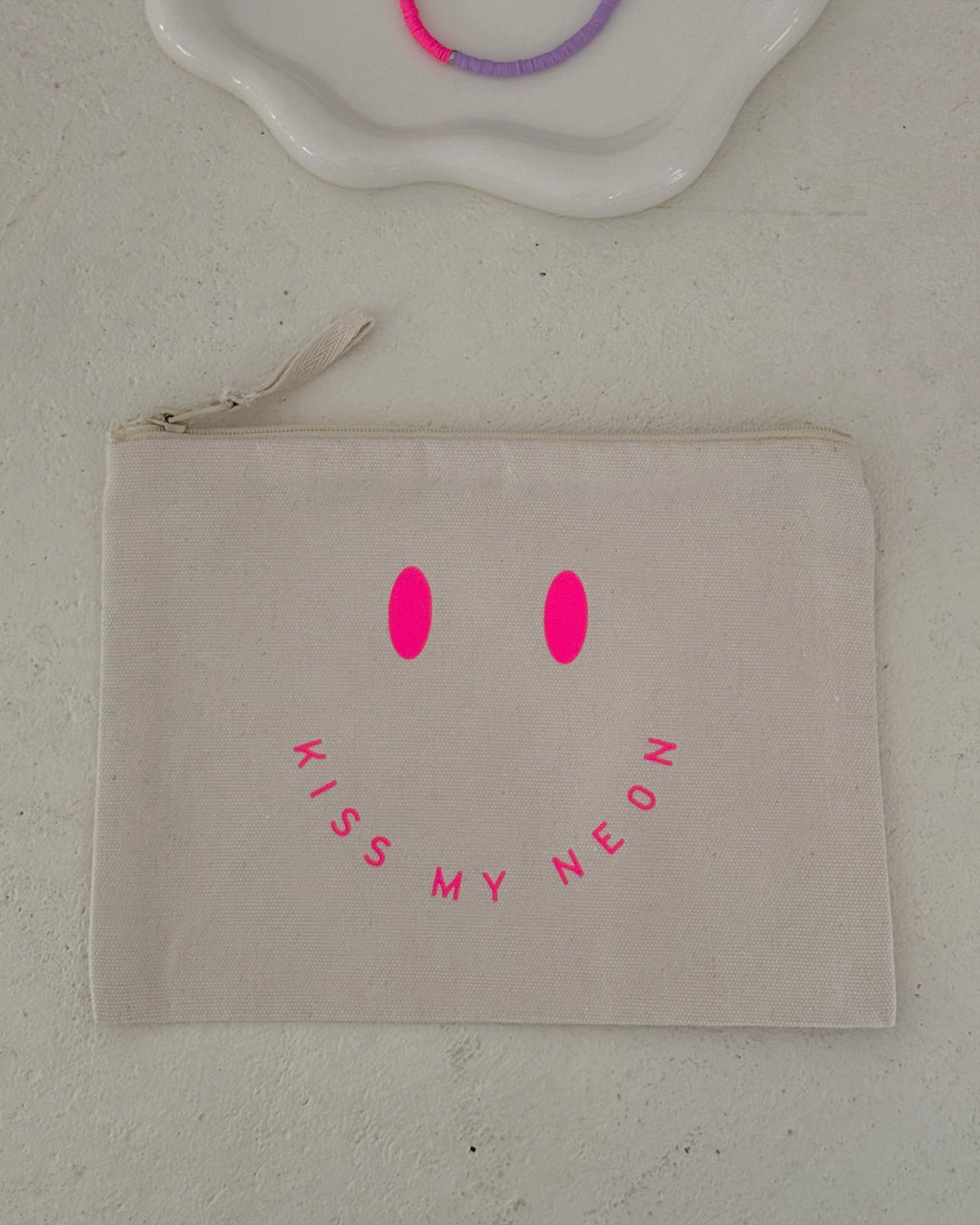 SIGNATURE SMILE Pouch
