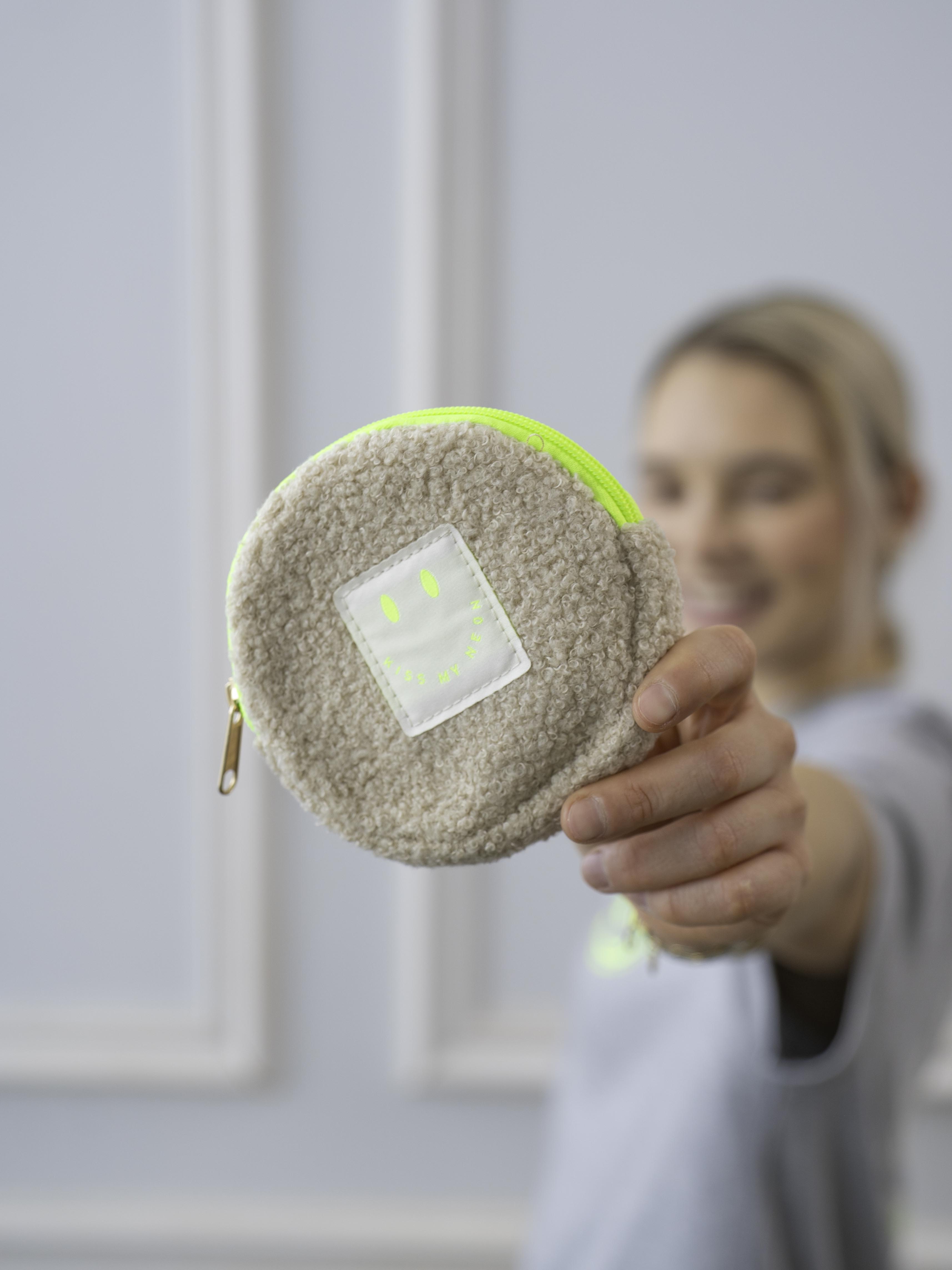 Wallet aus TEDDY Bouclé-Fleece